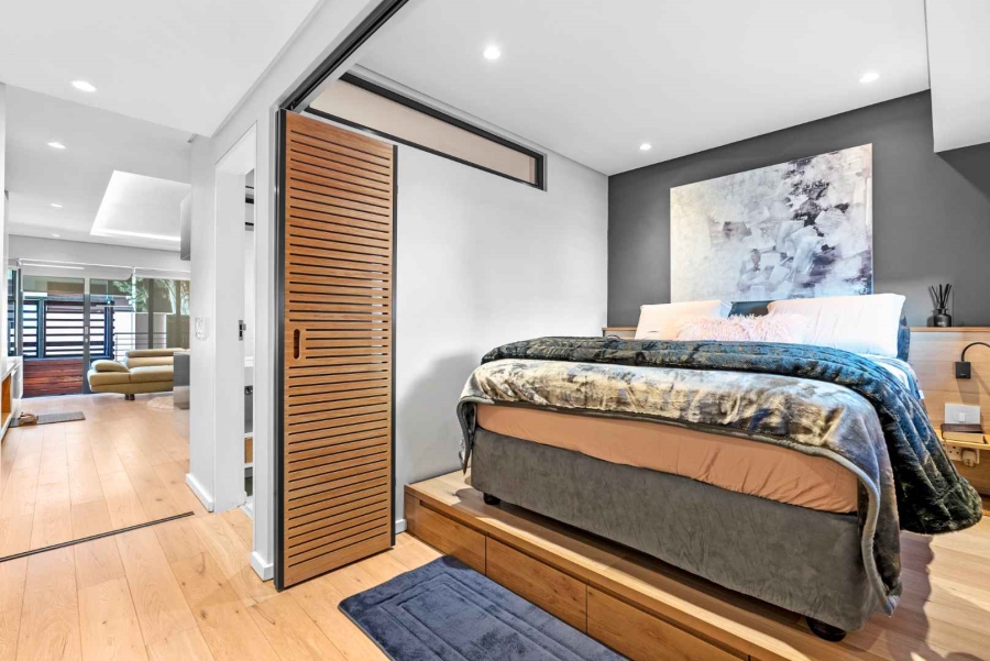 To Let 1 Bedroom Property for Rent in Sea Point Western Cape